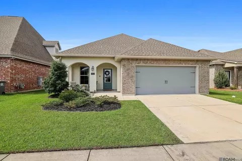 1022 Gentle Wind Dr, Baton Rouge, LA 70820