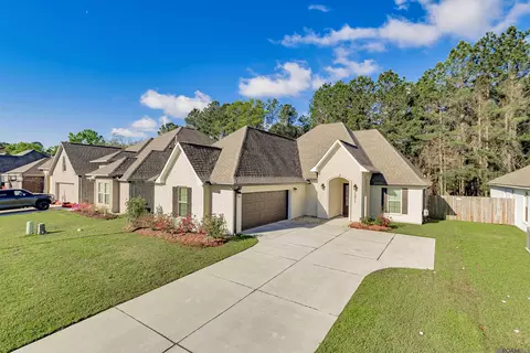 26811 Montbury Dr, Denham Springs, LA 70726