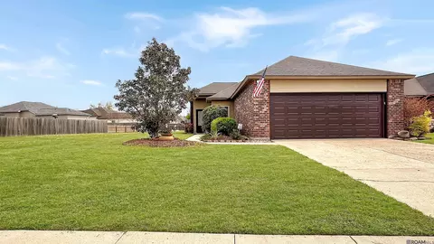 1665 Seville Dr, Saint Gabriel, LA 70776