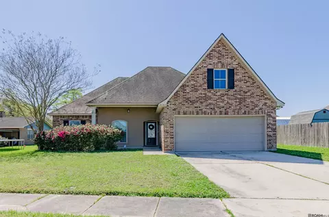 2264 Zelmere St, Zachary, LA 70791