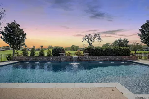 2444 S Turnberry Ave, Zachary, LA 70791