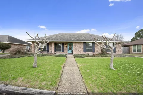 4920 Woodlyn Dr, Baton Rouge, LA 70816