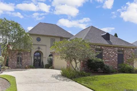 18556 Fairway Oaks Ct, Baton Rouge, LA 70809
