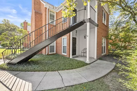 7804 Jefferson Place Blvd # B, Baton Rouge, LA 70809