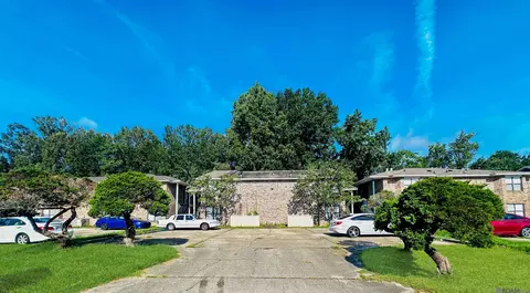 934 Hammond Manor Dr, Baton Rouge, LA 70816