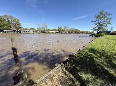 13224 Bayou Terrace Dr, Saint Amant, LA 70774