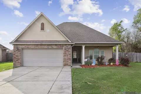 7108 Rue St Claire, Addis, LA 70710