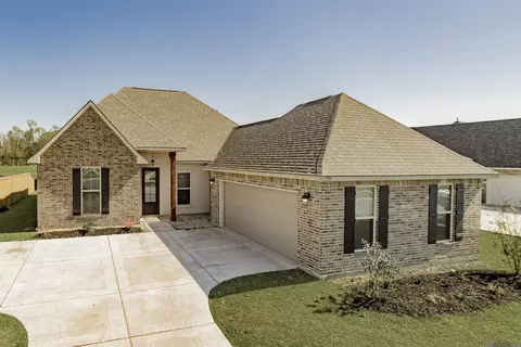 7219 Panama Canal Dr, Gonzales, LA 70737