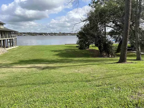 False River Rd, Oscar, LA 70749