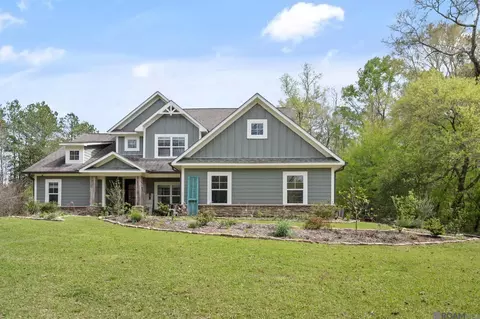 7596 Tunica Trce, Saint Francisville, LA 70775