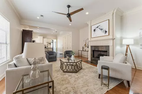 10684 Woodland Oaks, Baton Rouge, LA 70809
