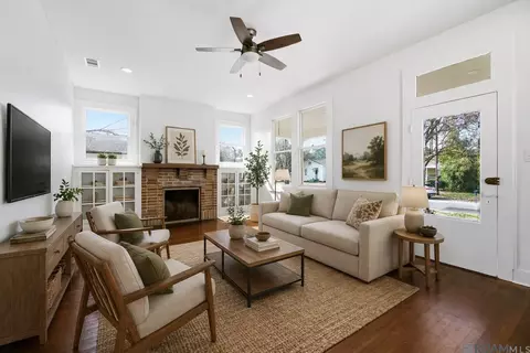 521 Camelia Ave, Baton Rouge, LA 70806