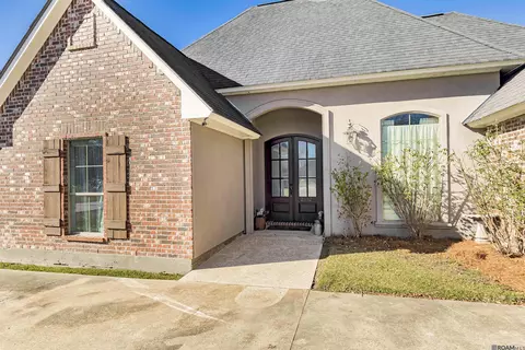 29921 Bram St, Livingston, LA 70754