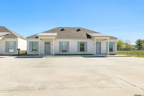 29050 S Magnolia St, Livingston, LA 70454