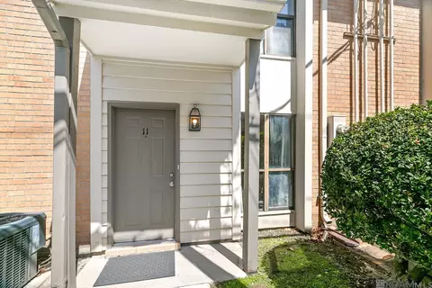 8508 Summa Ave # P-11, Baton Rouge, LA 70809