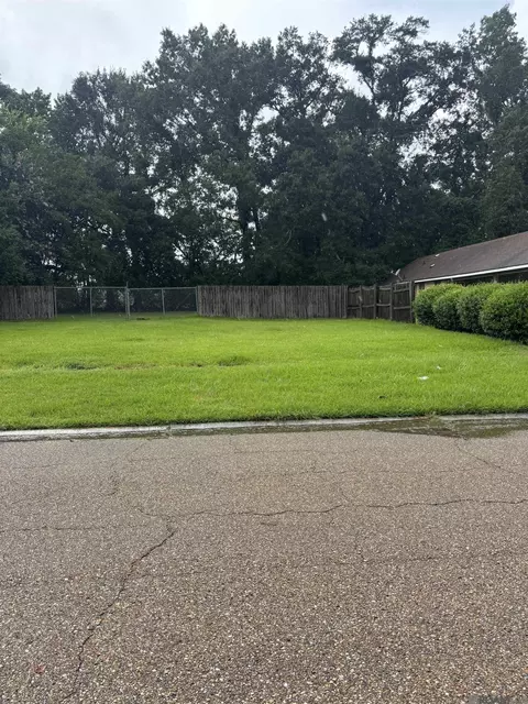 9136 Metairie Rd, Baton Rouge, LA 70810