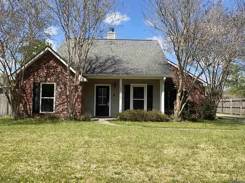 7383 Cherrydale Dr, Denham Springs, LA 70706