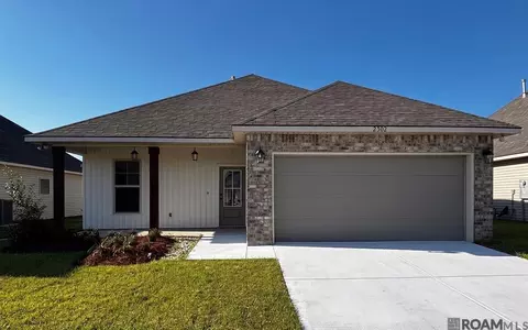 2302 Sherris Way, Port Allen, LA 70767