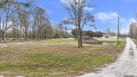 10482 Summerside Dr, Baker, LA 70714 photo 2