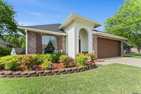 15412 Streamwood Ct, Baton Rouge, LA 70816