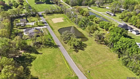 10311 Bayou Xing, Saint Amant, LA 70774