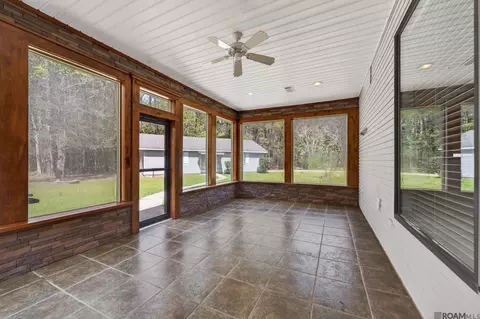 Exterior - 135 Amelia Ln, Covington, LA 70433 photo 2 of 4