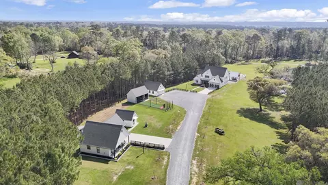 10118 La Hwy 421, Saint Francisville, LA 70775