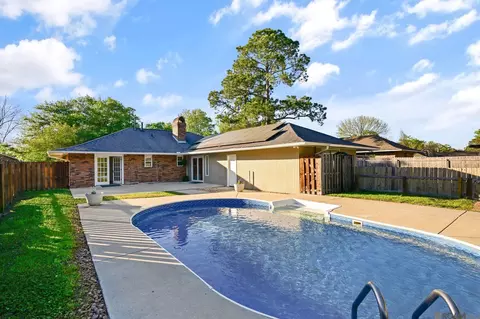 1324 Rue Desiree, Baton Rouge, LA 70810