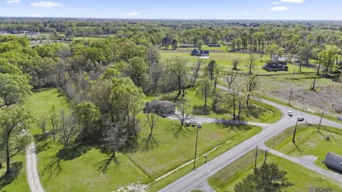 View/Area - 10212 Gurney Rd, Baker, LA 70714 photo 6 of 6
