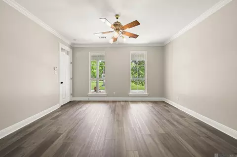 Living - 32787 Duff Rd, Walker, LA 70785 photo 4 of 4