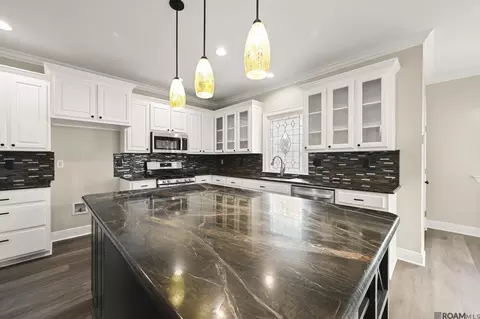 Kitchen - 32787 Duff Rd, Walker, LA 70785 photo 1 of 9