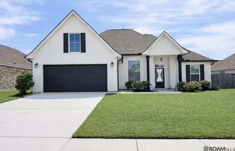 9994 Stratford Dr, Denham Springs, LA 70726