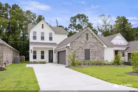 25281 Burlington Dr, Denham Springs, LA 70726