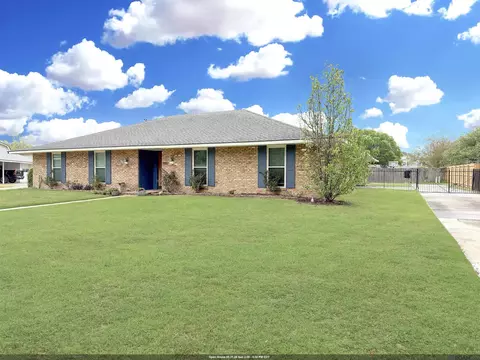 1141 Aurora Pl, Baton Rouge, LA 70806