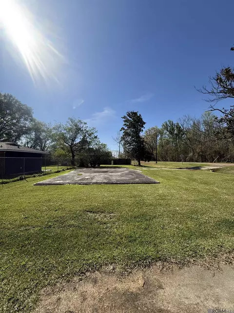 2326 Thomas, Baton Rouge, LA 70807