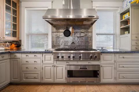 Kitchen - 56 Meeker Rd, Lecompte, LA 71346 photo 2 of 5