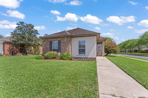 9099 Lake Mist Dr, Baton Rouge, LA 70810