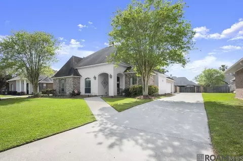 12389 Old Mill Dr, Geismar, LA 70734