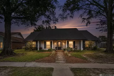 14133 Woodland Ridge Ave, Baton Rouge, LA 70816