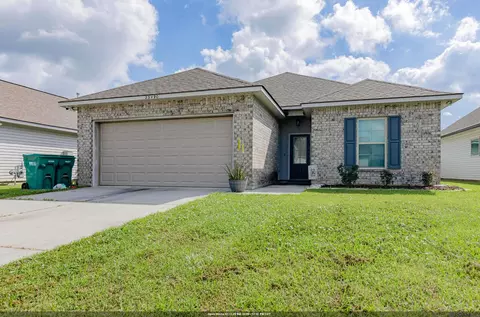 23490 Encore Dr, Denham Springs, LA 70726