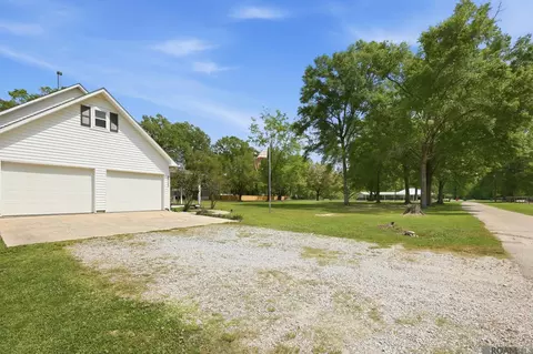 Exterior - 29725 Henderson Ln, Walker, LA 70785 photo 8 of 17