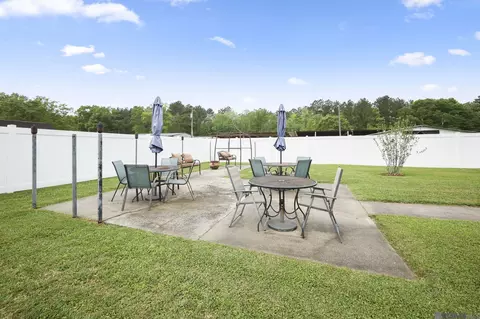 Exterior - 29725 Henderson Ln, Walker, LA 70785 photo 14 of 17