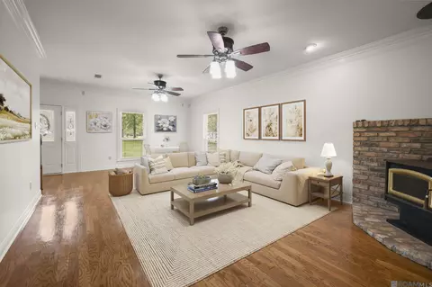 Living - 29725 Henderson Ln, Walker, LA 70785 photo 1 of 2