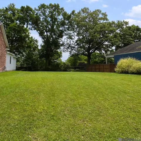 7389 N Eisworth Ave, Central, LA 70818 photo 2