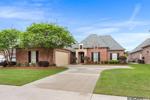 14630 Wisteria Lakes Dr, Baton Rouge, LA 70818