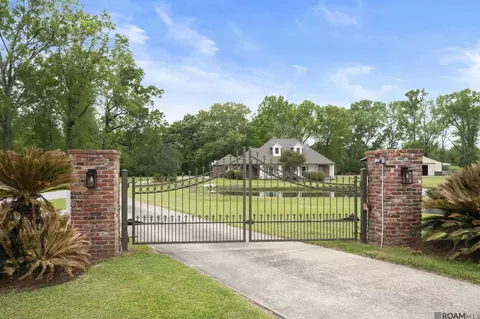 4011 Balmoral Dr, Jackson, LA 70748