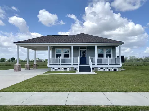 8902 Heron Way, New Roads, LA 70760