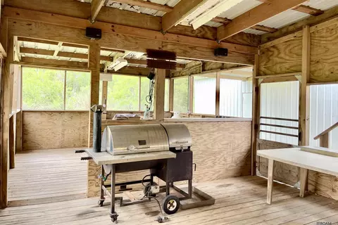 Exterior - 135 Drounett Ln, Hackberry, LA 70645 photo 4 of 4