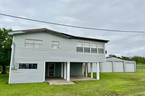 135 Drounett Ln, Hackberry, LA 70645