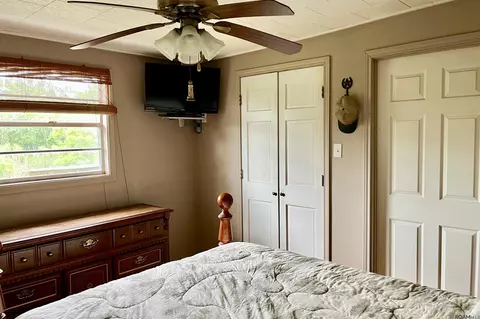 Bedroom - 135 Drounett Ln, Hackberry, LA 70645 photo 2 of 4